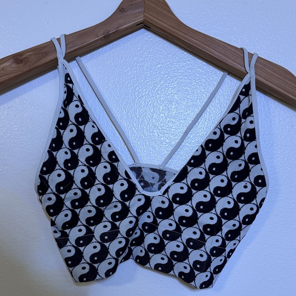 Sky and Sparrow Black and White Yin Yang Bralette - Size M/L